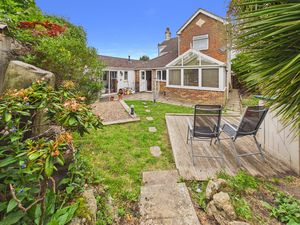 REAR GARDEN- click for photo gallery